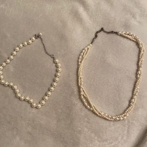 Pearl necklace duo